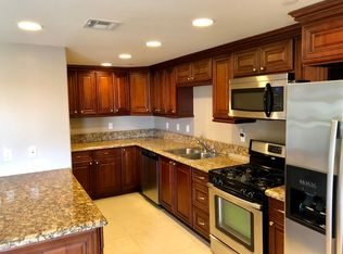 366 W 8th St APT 51, San Pedro, CA 90731
