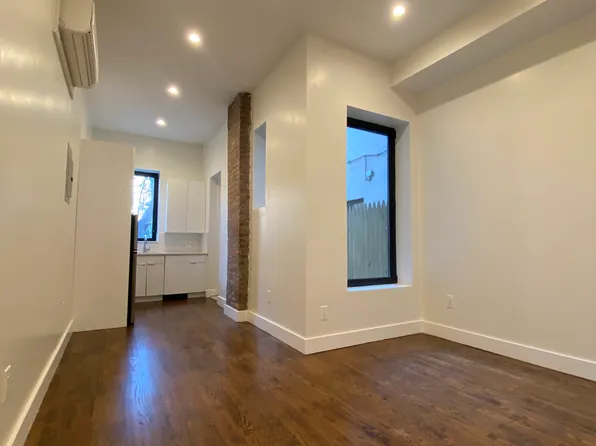 1547 Fulton Street image 1 of 8