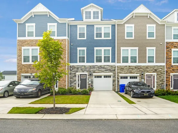 11042 Corvin Pl, White Plains, MD 20695