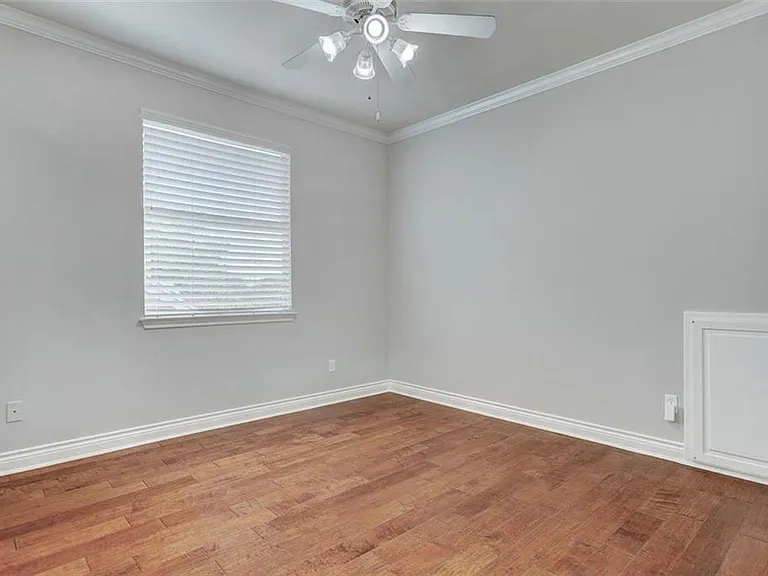 10140 Brimfield Dr — Photo 15