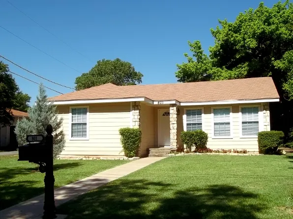 801 Peterson St, Royse City, TX 75189