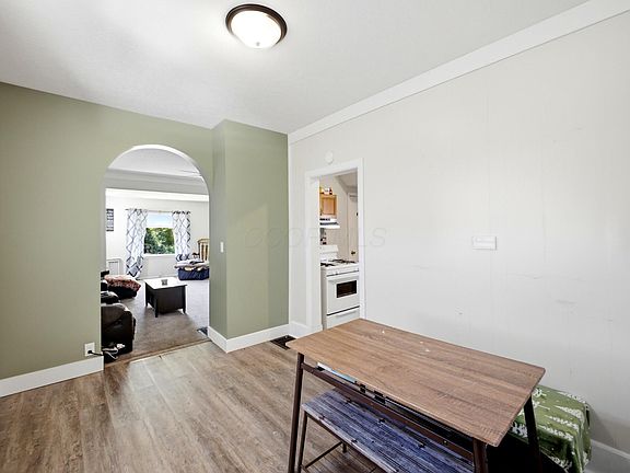 5th image of 212 N Highland Ave