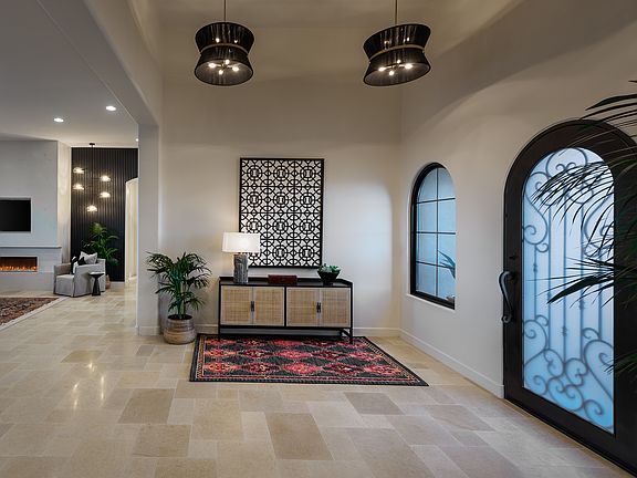 23-007-03_RWH_Lot 17 Entrance