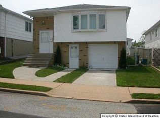 32 Poland Pl, Staten Island, NY 10314