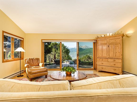 5th image of 1680 Sunset Ln