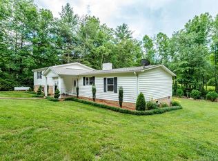 276 Stagecoach Rd, Zirconia, NC 28790