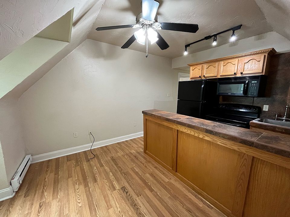 1st image of 217 Stratford Ave #10988445