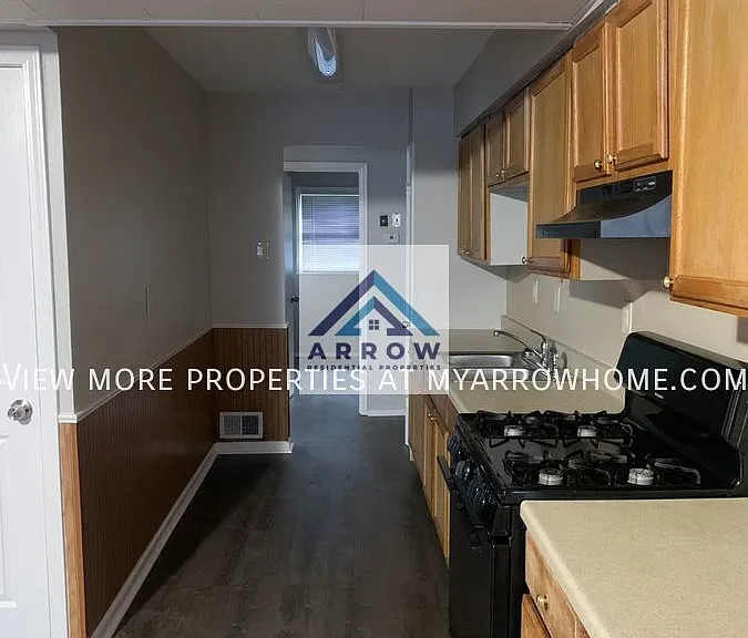 10309 Ross Cir — Photo 5