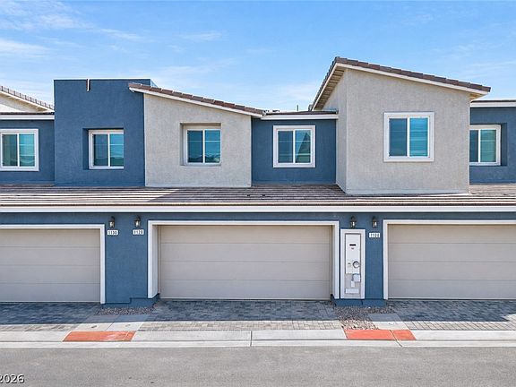 2nd image of 1128 Scarlet Sparrow St