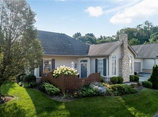 1909 Golf Course Dr, Washington, PA 15301