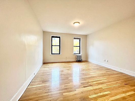 4th image of 32-50 93rd St #B2