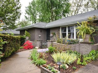 2138 E Mimosa St, Springfield, MO 65804