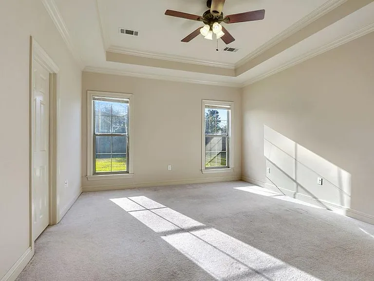 10538 Springpark Ave — Photo 6