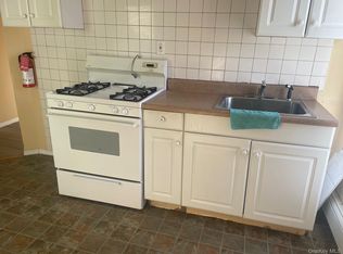 44 Broad St, Middletown, NY 10940