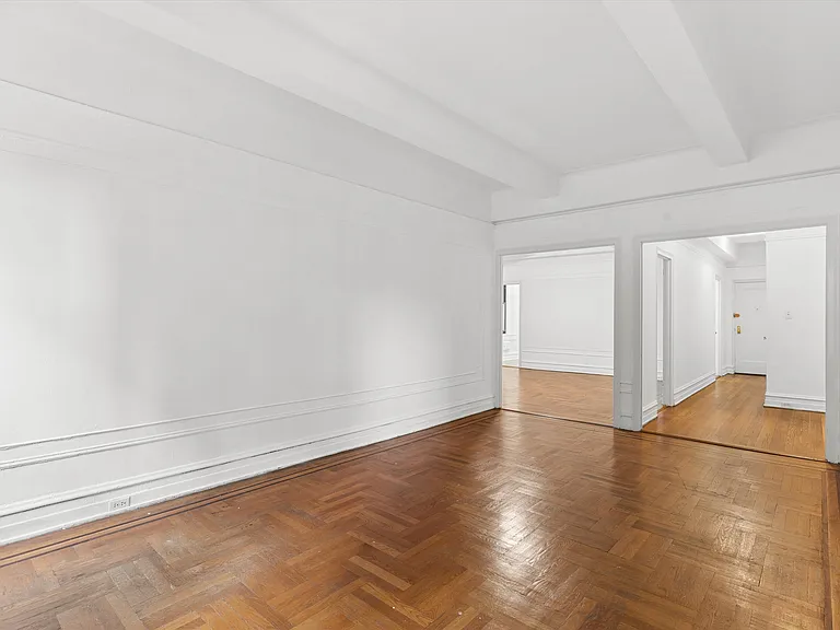 80-40 Lefferts Blvd #1G — Photo 12