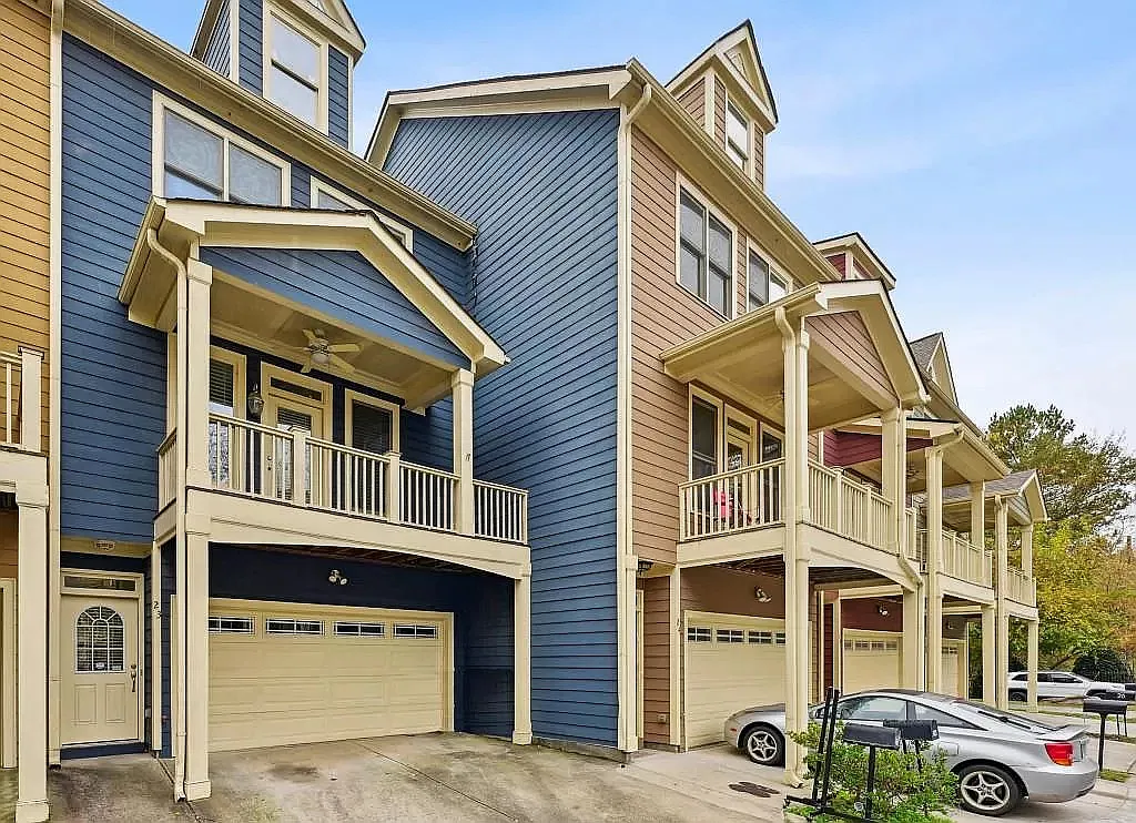 1079 Marietta Blvd NW — Photo 1