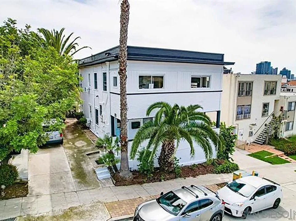 1st image of 2129 B St