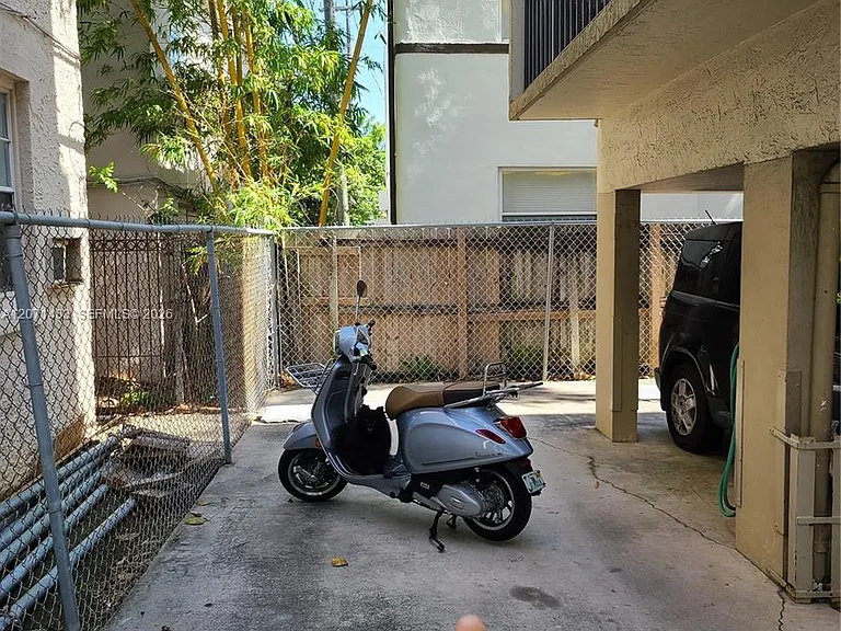 1612 Jefferson Ave #403 — Photo 49