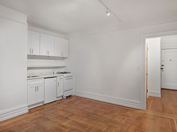 4th image of 111 W 16th St APT 1K