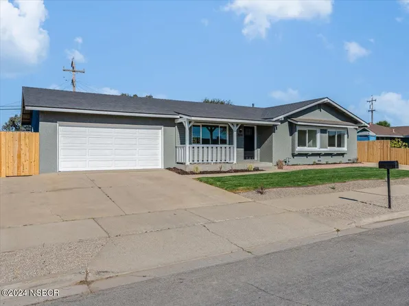 2041 Sandalwood Dr, Santa Maria, CA 93455