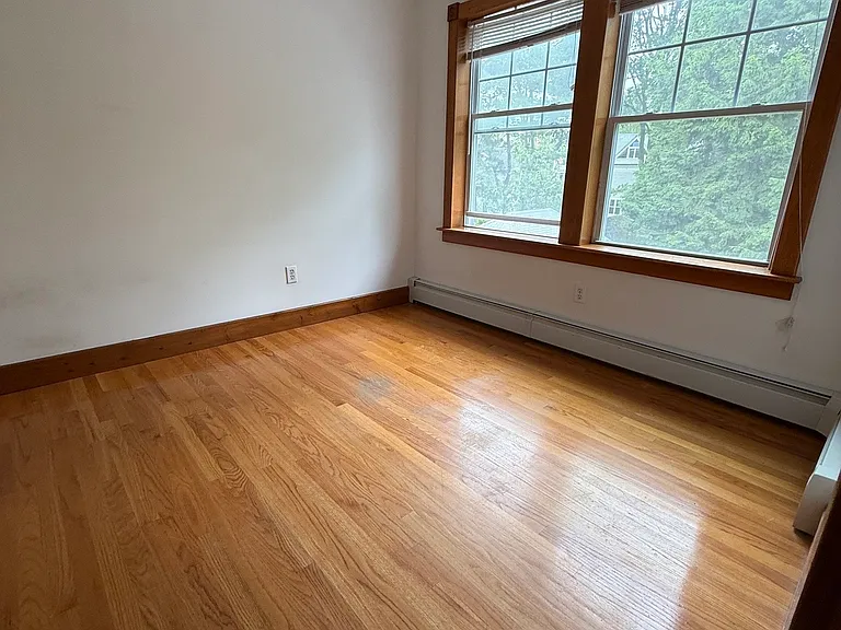 245 Edwards St #2L — Photo 3