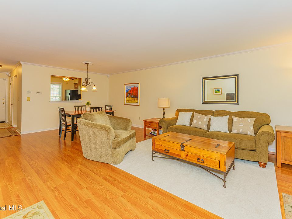 217 Point Of Woods Drive, Albany, NY 12203 Zillow