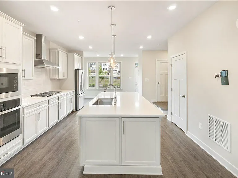 10132 Lake Linganore Blvd — Photo 14
