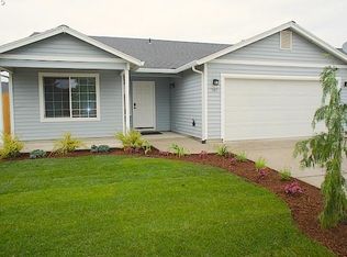 387 Harvard Dr, Woodburn, OR 97071