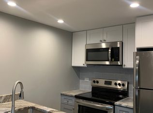 5701 W Seminole St UNIT B, Chicago, IL 60646