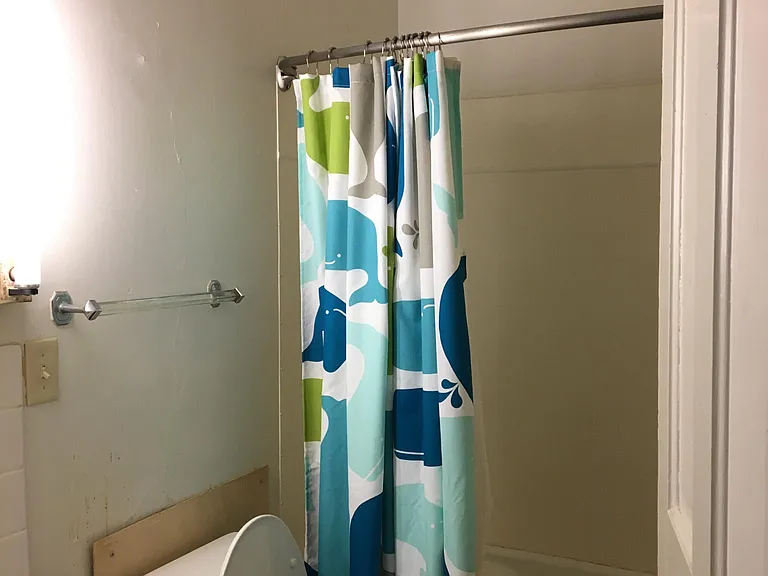 624 N Linn St #1A — Photo 7
