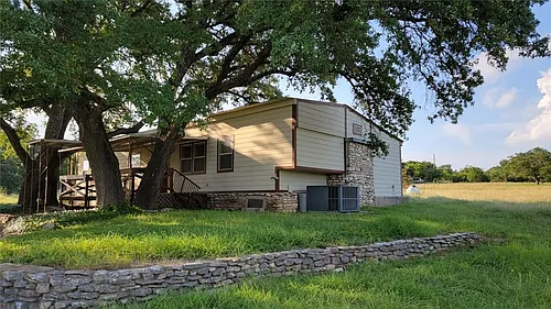 4731 Eck Ln Photo 1