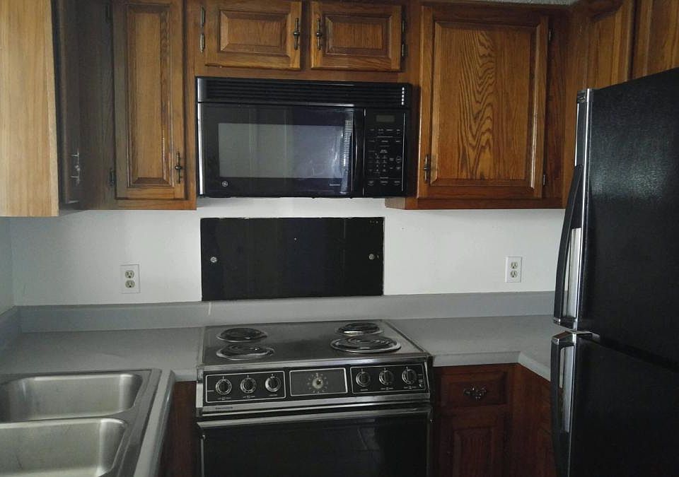 1st image of 1002 Greenpoint Dr