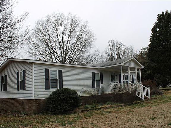 2nd image of 480 Boone Rd