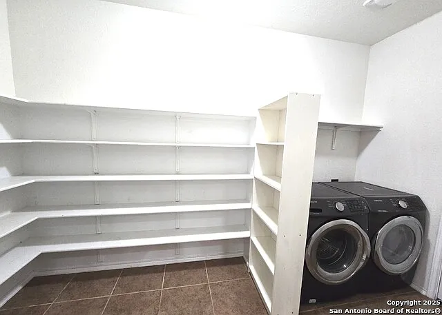 4526 Bexley Trl — Photo 11