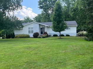 N60W39575 Mary Ln, Oconomowoc, WI 53066