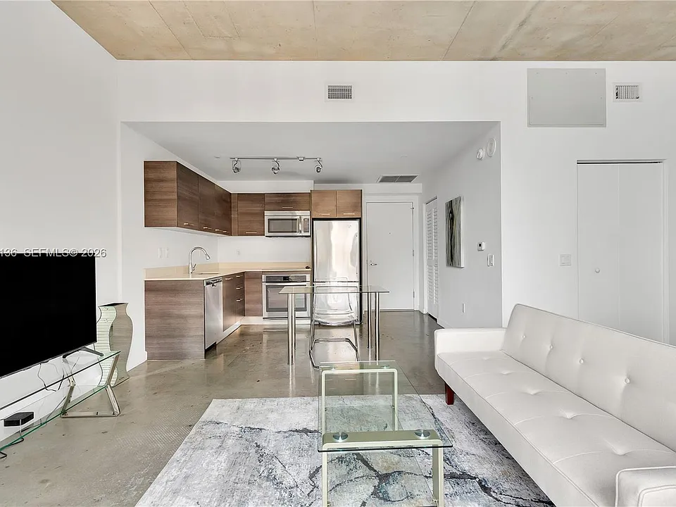 151 SE 1st St #1107