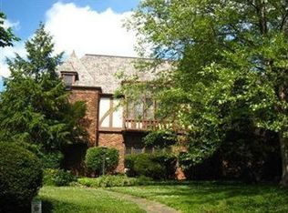 2873 Ludlow Rd, Cleveland, OH 44120