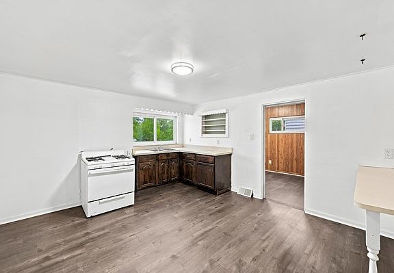 4th image of 5 Saint Thomas St