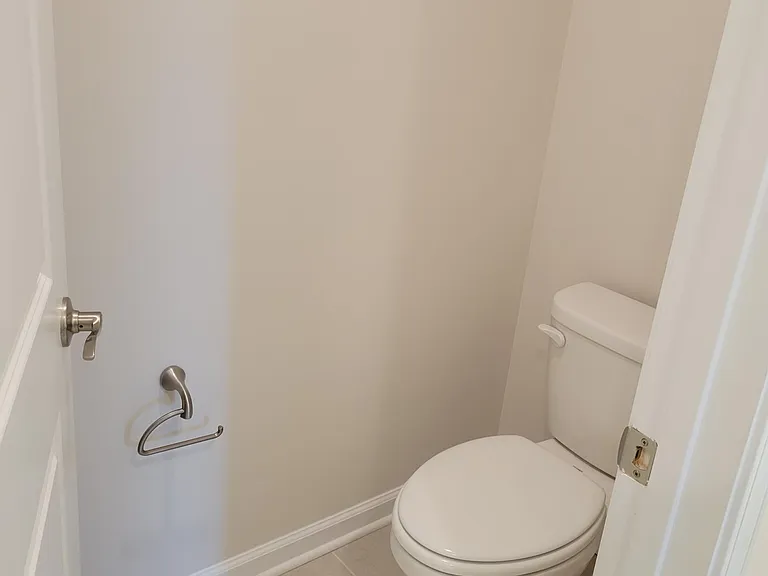 915 Field Ivy Dr — Photo 5