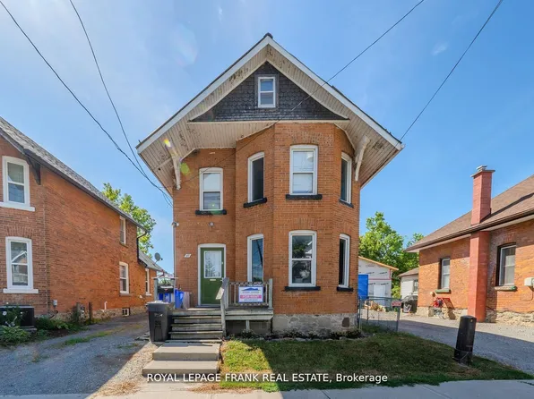 87 Durham St W, Kawartha Lakes, ON K9V 2P8