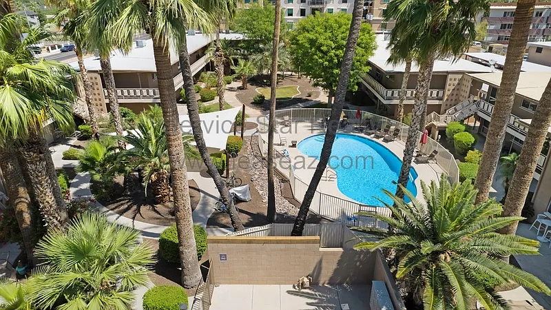 3 bed, 2.0 bath, 1232 sqft, $1,999 — Photo 1