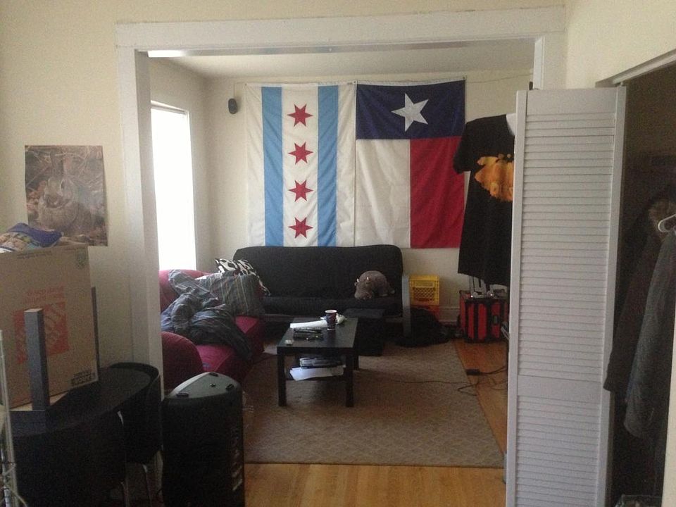1st image of 3807 N Leavitt St APT 1