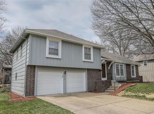 9624 Walmer St, Overland Park, KS 66212