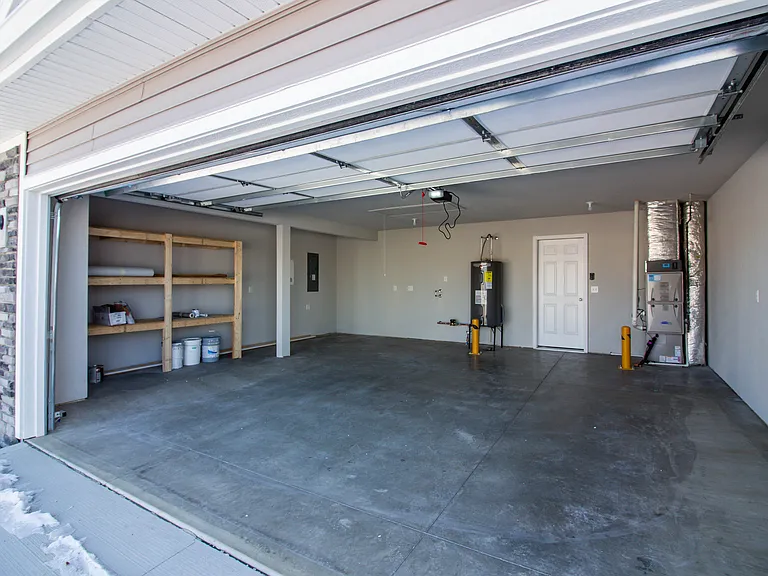 14387 Rimini Cv — Photo 40