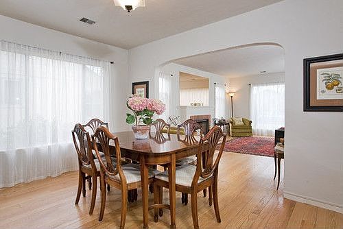5th image of 411 Elsie Ave