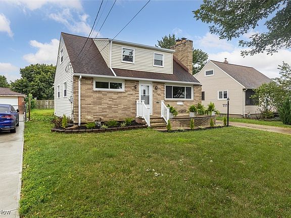 2nd image of 15587 Meigs Blvd