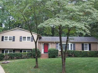 701 Cardigan Ct, Greensboro, NC 27410