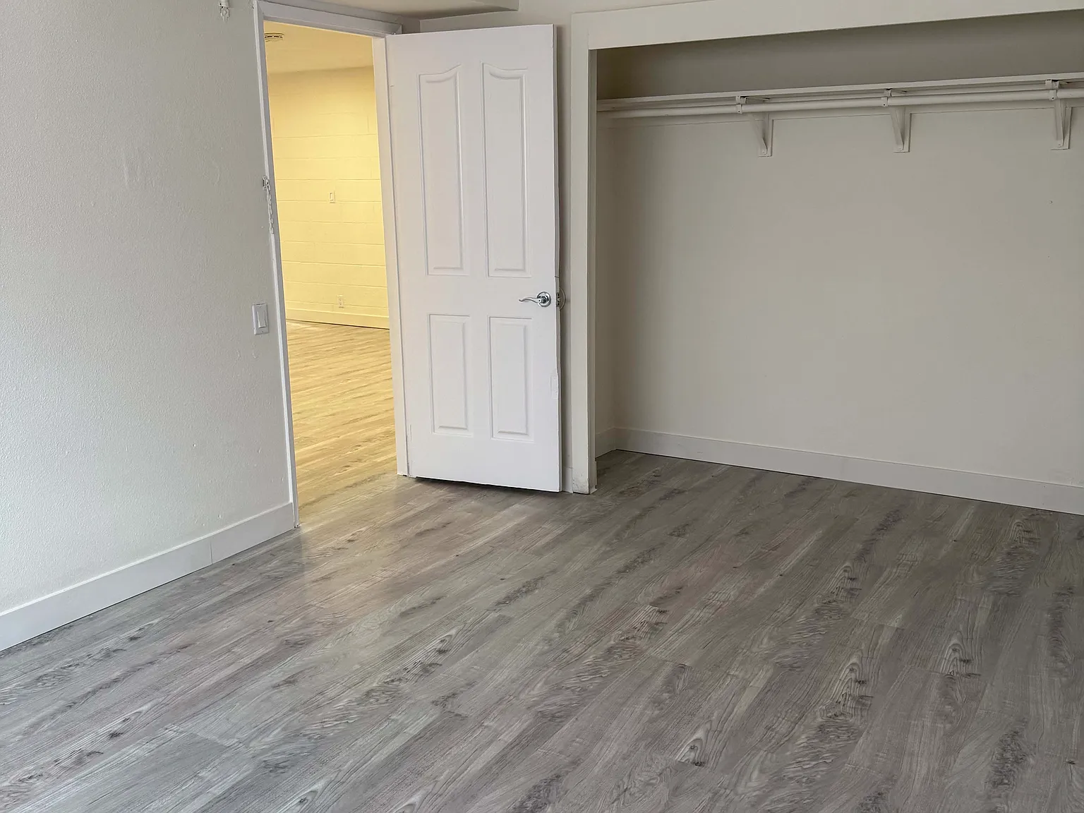 2 bed, 970 sqft, $1,609 — Photo 2