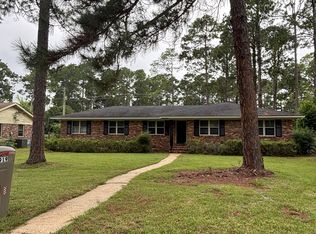 1919 Robinhood Rd, Albany, GA 31707