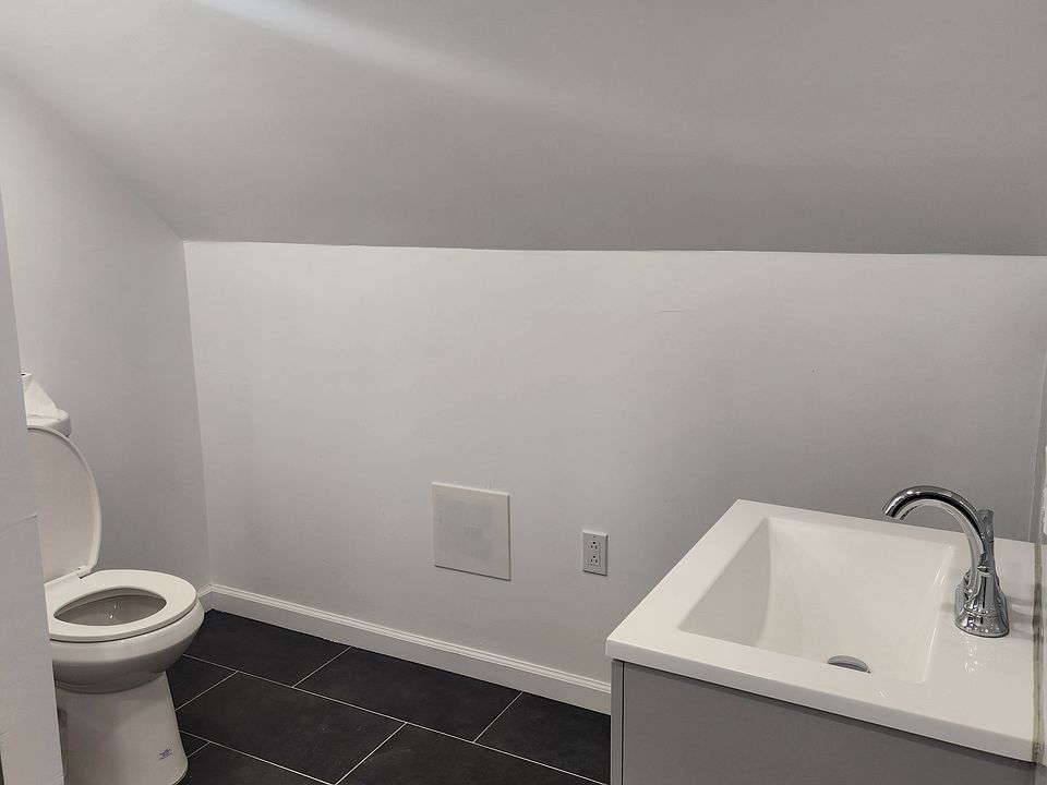 2nd Bathroom View